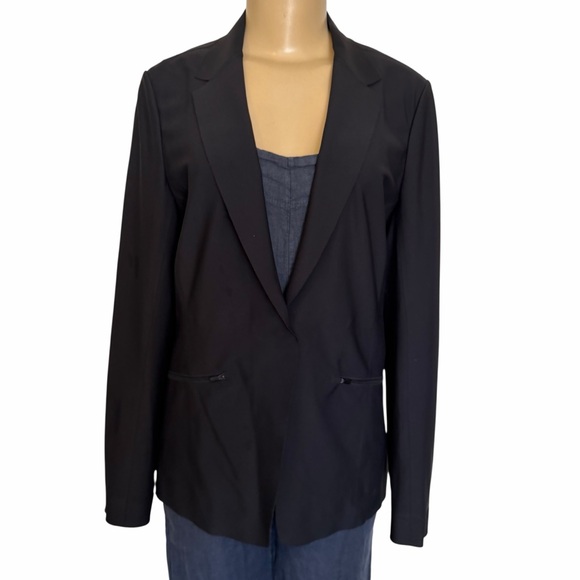 ATHLETA Interstellar Blazer Snap Closure Zip Pockets sleek design Size 8 - Picture 6 of 10